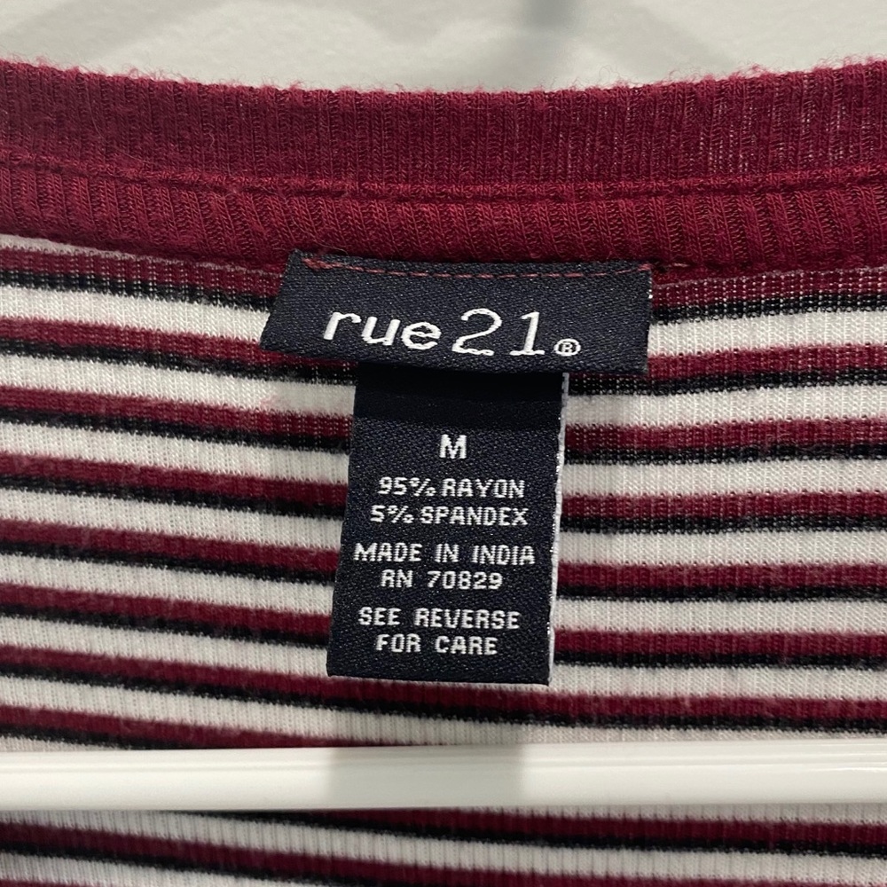 Soft striped tee - Picture 2 of 3